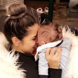 Meet your Posher, Roxanne